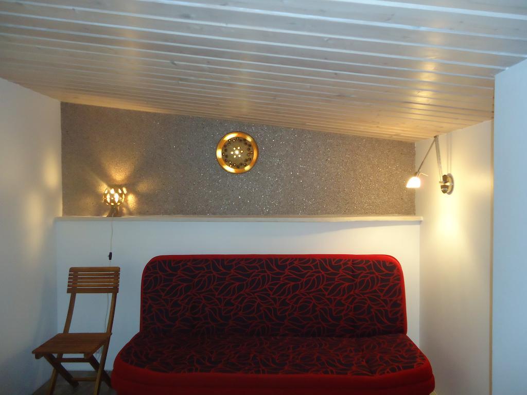 Homestay Roja Βίλνιους Εξωτερικό φωτογραφία