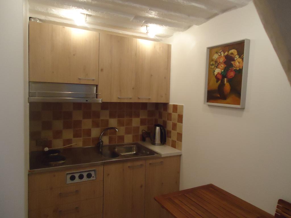 Homestay Roja Βίλνιους Εξωτερικό φωτογραφία