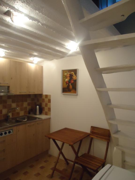Homestay Roja Βίλνιους Εξωτερικό φωτογραφία